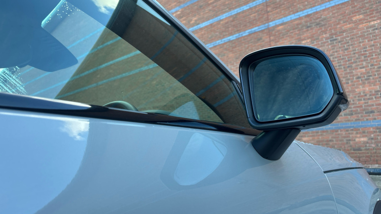 Volvo XC40 2.0 B4P Plus Dark 5dr Auto Petrol Estate